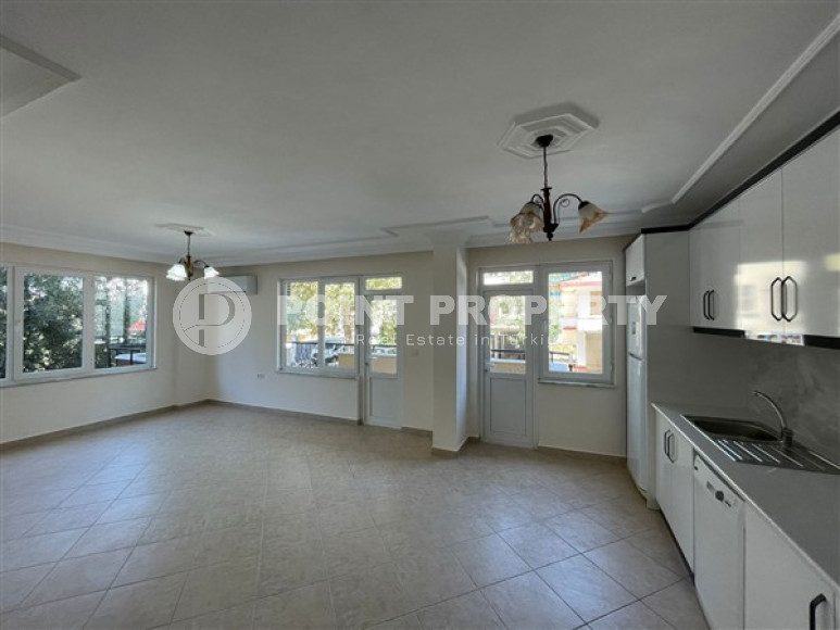 Resale property in the Oba area: three-room apartment, 110 m², in a residence with a swimming pool.-id-1893-photo-13
