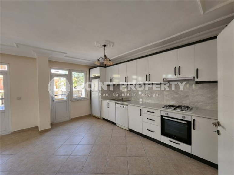 Resale property in the Oba area: three-room apartment, 110 m², in a residence with a swimming pool.-id-1893-photo-14