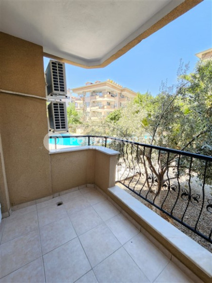 Resale property in the Oba area: three-room apartment, 110 m², in a residence with a swimming pool.-id-1893-photo-19