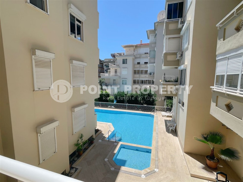 Заезжай и живи. Двухкомнатная квартира 1+1 в самом центре курортного города в 750 метрах от моря. Апартаменты находятся в районе Сарай Алании, который подходит для оформления ВНЖ.-id-1128-фото-18