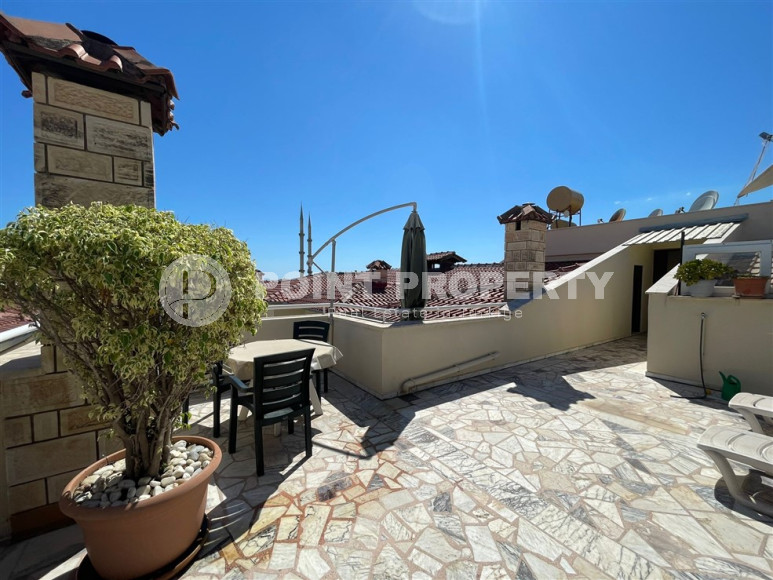 Заезжай и живи. Двухкомнатная квартира 1+1 в самом центре курортного города в 750 метрах от моря. Апартаменты находятся в районе Сарай Алании, который подходит для оформления ВНЖ.-id-1128-фото-19