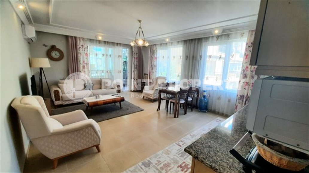 Furnished three-room apartment, 110m², near the Tuesday market in Mahmutlar, Alanya-id-1899-photo-2