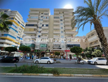 Spacious three-room apartment, 130m², in a complex with a swimming pool in the center of Mahmutlar, Alanya-id-1902-photo-2