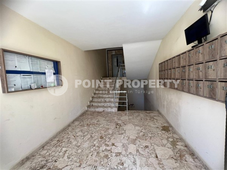 Spacious three-room apartment, 130m², in a complex with a swimming pool in the center of Mahmutlar, Alanya-id-1902-photo-21