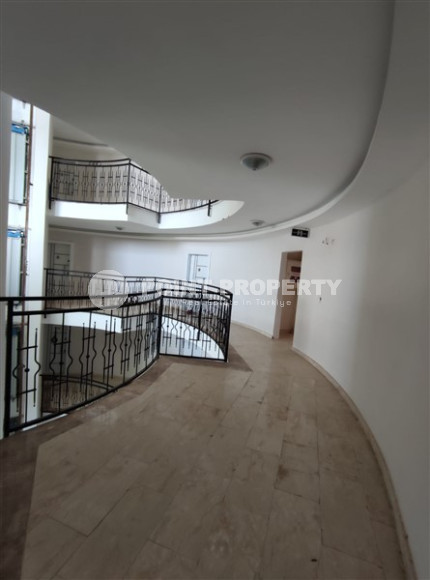 Ready to move in, one bedroom apartment, 55m², 800m from the sea in Mahmutlar, Alanya-id-1903-photo-27
