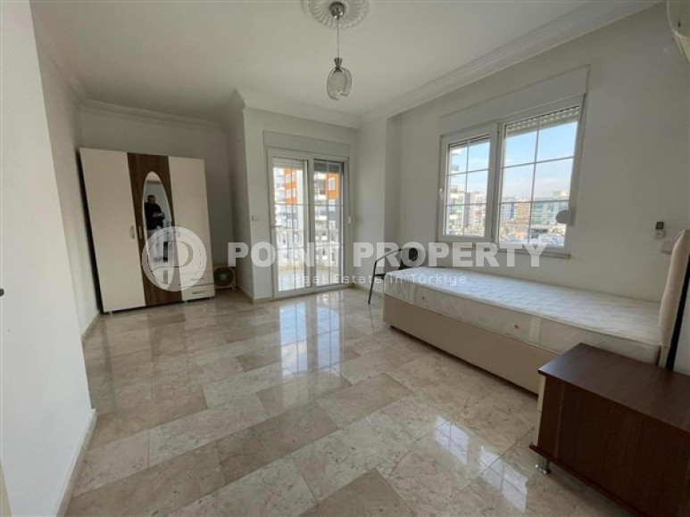 Пентхаус с четырьмя спальнями, 300м², в комплексе с бассейном, в 250м от моря в Махмутларе, Алания-id-1904-фото-10