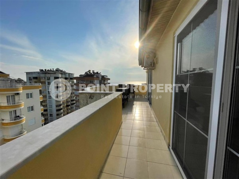 Пентхаус с четырьмя спальнями, 300м², в комплексе с бассейном, в 250м от моря в Махмутларе, Алания-id-1904-фото-18