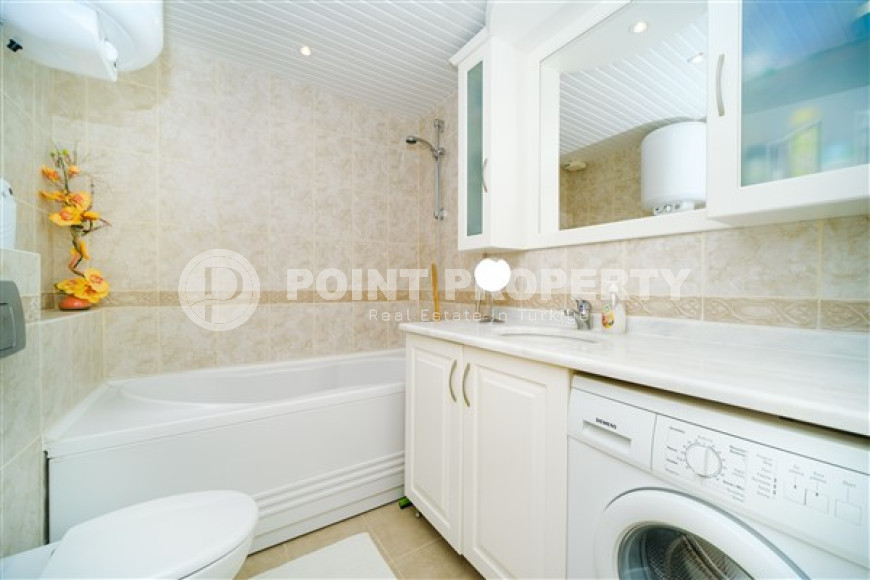 Готовая к проживанию, видовая трехкомнатная квартира, 115м², в 400м от моря в районе Алании Тосмур-id-1905-фото-12