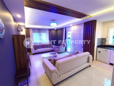 Furnished two bedroom apartment, 120m² 350m from the sea in Mahmutlar, Alanya-id-1908-photo-3