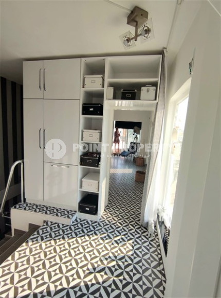 Дуплекс-вилла 4+2, 260м² на двоих владельцев, с потрясающим видом, на 1-й линии в районе Демирташ, Алания-id-1909-фото-12