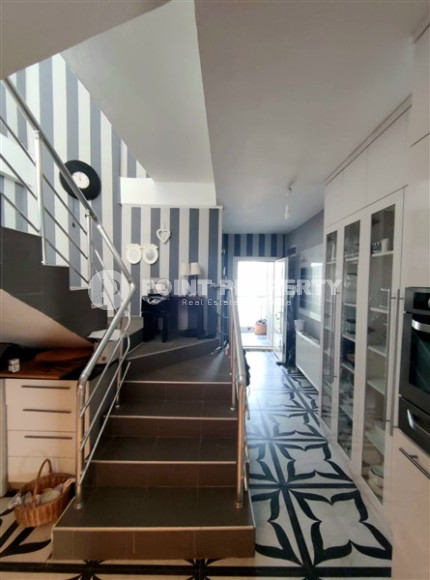 Дуплекс-вилла 4+2, 260м² на двоих владельцев, с потрясающим видом, на 1-й линии в районе Демирташ, Алания-id-1909-фото-20