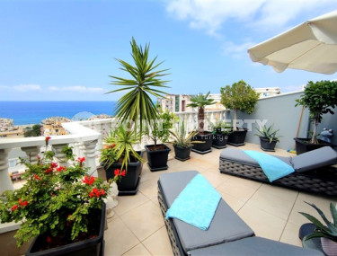 Elegant view penthouse 4+2, 250m², 200m from the sea in Alanya - Mahmutlar-id-1910-photo-2