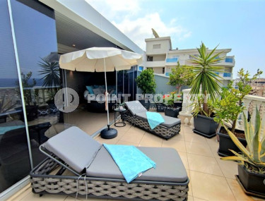 Elegant view penthouse 4+2, 250m², 200m from the sea in Alanya - Mahmutlar-id-1910-photo-3