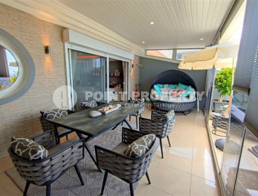 Elegant view penthouse 4+2, 250m², 200m from the sea in Alanya - Mahmutlar-id-1910-photo-5