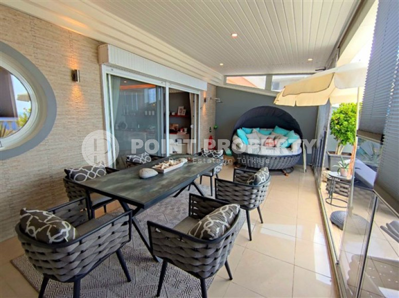 Elegant view penthouse 4+2, 250m², 200m from the sea in Alanya - Mahmutlar-id-1910-photo-5