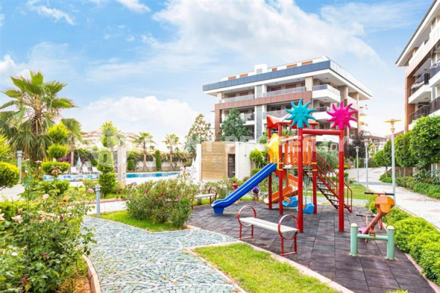 Three-room apartment, 120 m², in a cozy premium complex in the center of Oba, Alanya-id-1912-photo-2