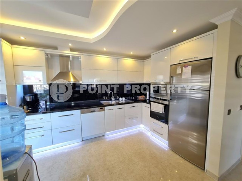 Three-room apartment, 120 m², in a cozy premium complex in the center of Oba, Alanya-id-1912-photo-9