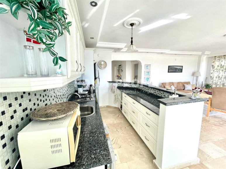 Cozy three-room apartment, 95m², overlooking the sea and-id-1915-photo-7