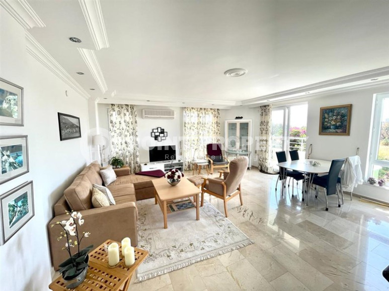 Cozy three-room apartment, 95m², overlooking the sea and-id-1915-photo-9