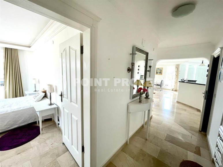 Cozy three-room apartment, 95m², overlooking the sea and-id-1915-photo-21
