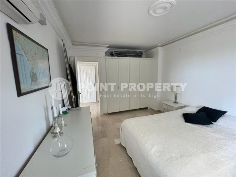 Cozy three-room apartment, 95m², overlooking the sea and-id-1915-photo-26