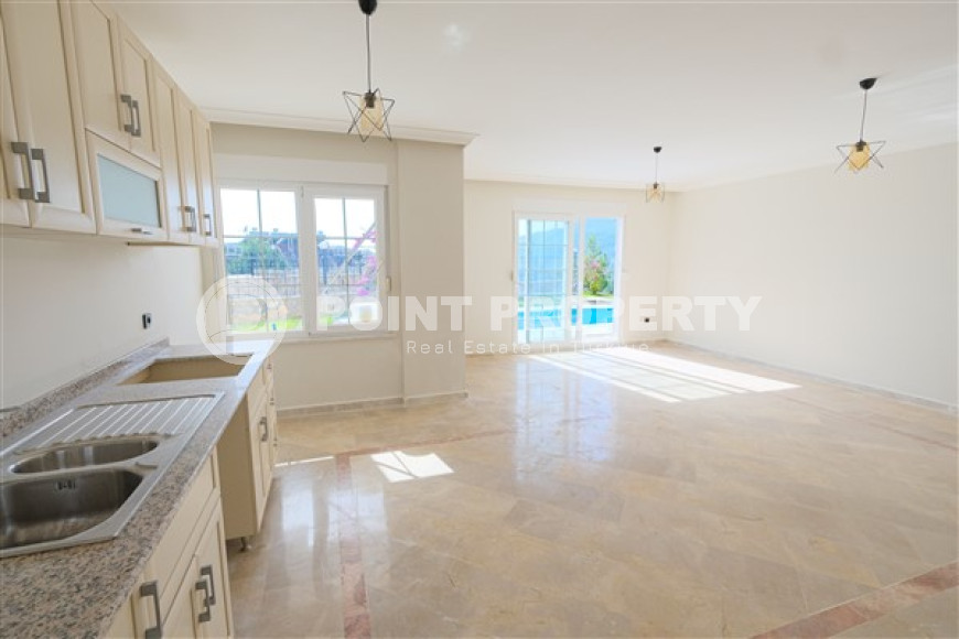 Трехэтажная вилла 6+2, 310м², в комплексе таунхаусов с личным бассейном, в горном районе Алании Бекташ-id-1919-фото-7