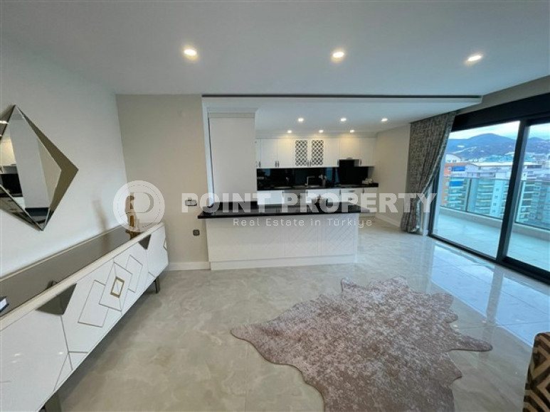Furnished penthouse 4+1, 320m², with stunning views in an elite complex in Mahmutlar, Alanya-id-1924-photo-16