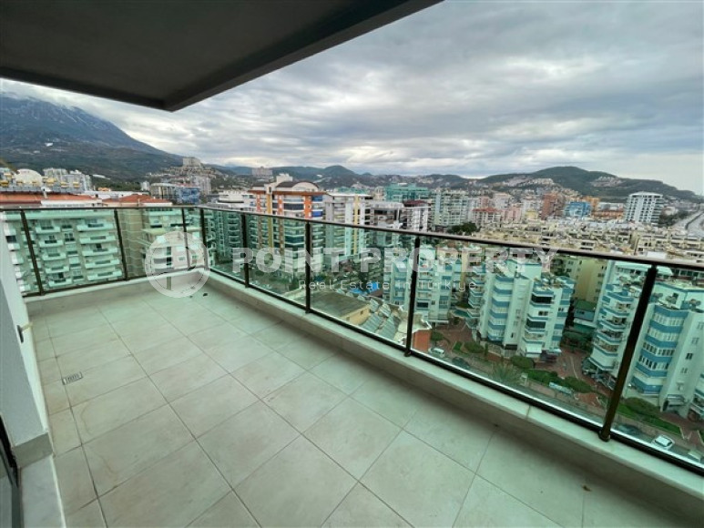 Furnished penthouse 4+1, 320m², with stunning views in an elite complex in Mahmutlar, Alanya-id-1924-photo-18