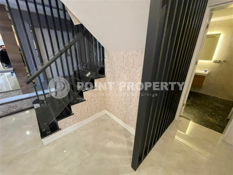 Furnished penthouse 4+1, 320m², with stunning views in an elite complex in Mahmutlar, Alanya-id-1924-photo-24