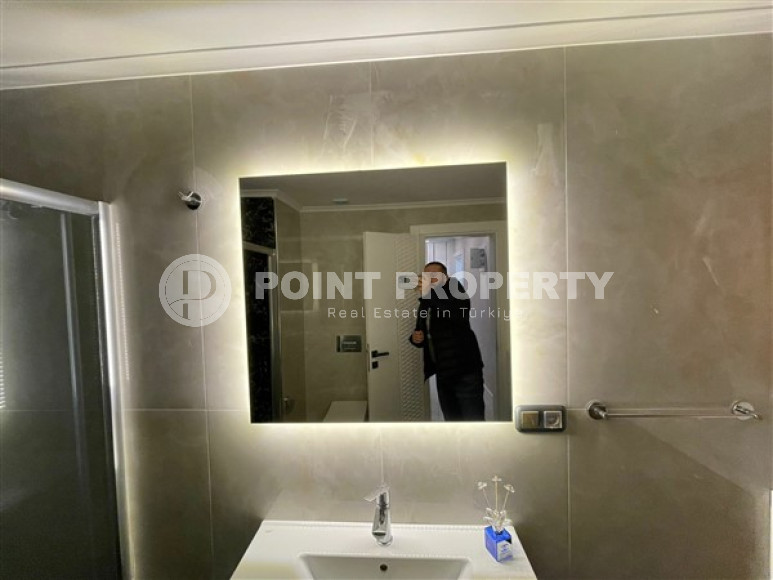 Furnished penthouse 4+1, 320m², with stunning views in an elite complex in Mahmutlar, Alanya-id-1924-photo-27