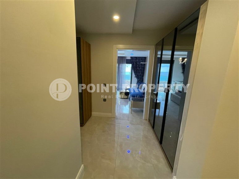 Furnished penthouse 4+1, 320m², with stunning views in an elite complex in Mahmutlar, Alanya-id-1924-photo-36