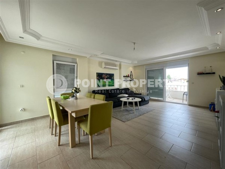 Furnished three bedroom penthouse, 200m², with mountain views in Oba, Alanya-id-1926-photo-6
