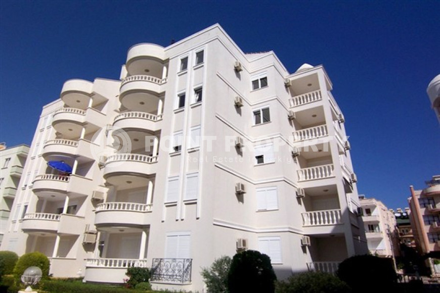 Furnished three bedroom penthouse, 200m², with mountain views in Oba, Alanya-id-1926-photo-23