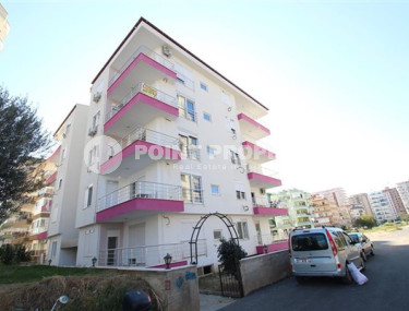 Cozy one-bedroom apartment, 65m², in a residence with a swimming pool in Mahmutlar, Alanya-id-1933-photo-1