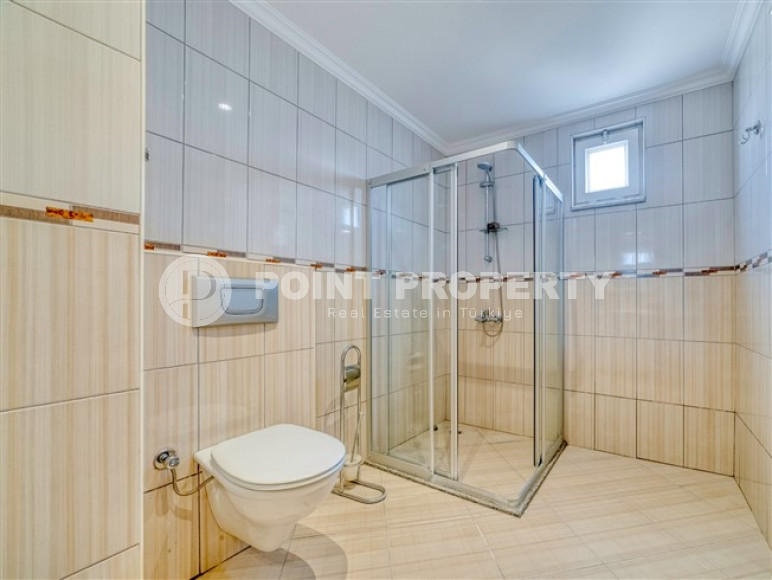 Элегантная трехкомнатная квартира, 195м², с дизайнерским интерьером в Махмутларе, в 700 метрах от моря-id-1935-фото-18