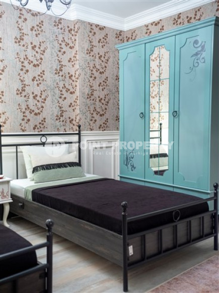 Элегантная трехкомнатная квартира, 195м², с дизайнерским интерьером в Махмутларе, в 700 метрах от моря-id-1935-фото-26