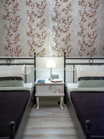 Элегантная трехкомнатная квартира, 195м², с дизайнерским интерьером в Махмутларе, в 700 метрах от моря-id-1935-фото-30