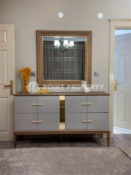 Элегантная трехкомнатная квартира, 195м², с дизайнерским интерьером в Махмутларе, в 700 метрах от моря-id-1935-фото-32