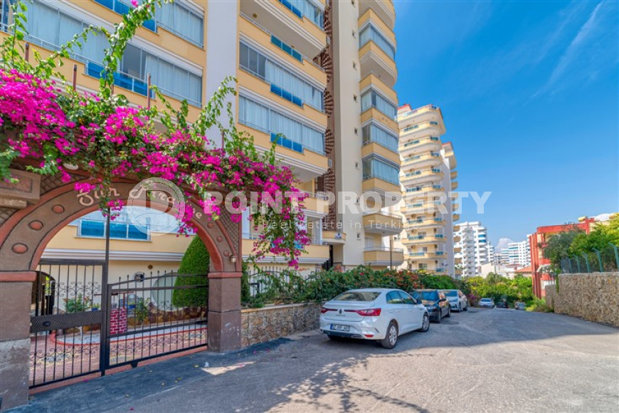 Элегантная трехкомнатная квартира, 195м², с дизайнерским интерьером в Махмутларе, в 700 метрах от моря-id-1935-фото-53