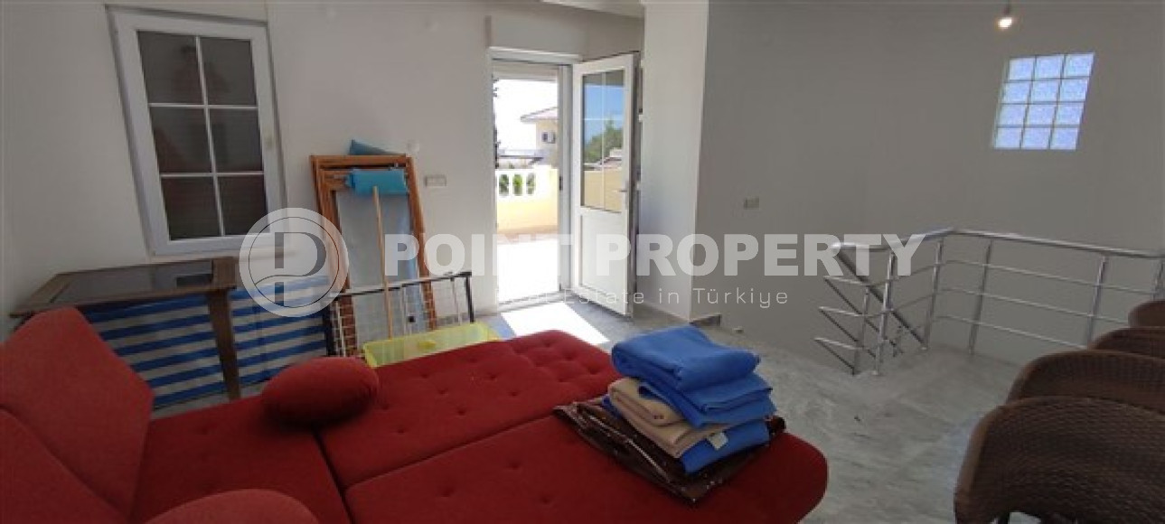 Трехэтажная вилла с четырьмя спальнями, 290м², с видом на море, в районе Алании Инжекум.-id-1940-фото-10