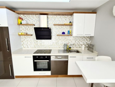 Ready to move in, one bedroom apartment, 70m², on the main street of Mahmutlar 450m from the sea-id-1941-photo-4