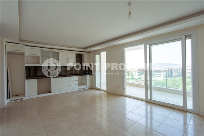 Spacious penthouse 2+1, 120 m² in a cozy complex with good infrastructure, in the Alanya area - Oba-id-1942-photo-13