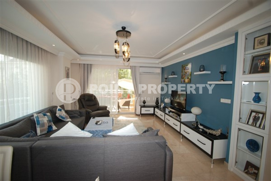 Просторный меблированный садовый дуплекс с четырьмя спальнями, 200м², в центре Алании.-id-1943-фото-1