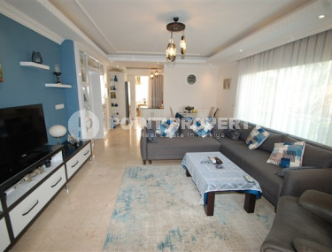 Просторный меблированный садовый дуплекс с четырьмя спальнями, 200м², в центре Алании.-id-1943-фото-3