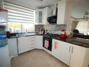 Просторный меблированный садовый дуплекс с четырьмя спальнями, 200м², в центре Алании.-id-1943-фото-5