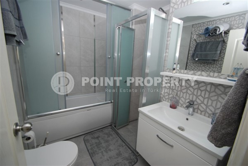 Просторный меблированный садовый дуплекс с четырьмя спальнями, 200м², в центре Алании.-id-1943-фото-9