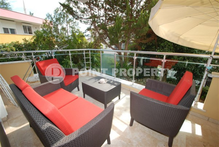 Просторный меблированный садовый дуплекс с четырьмя спальнями, 200м², в центре Алании.-id-1943-фото-12