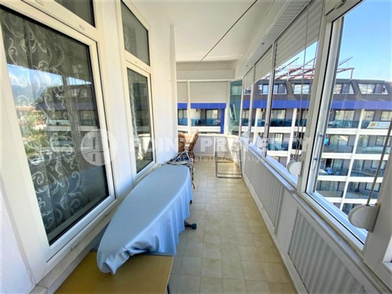 Four-room apartment, 140 m², with separate kitchen, overlooking the sea in the center of Tosmur, Alanya-id-1945-photo-7