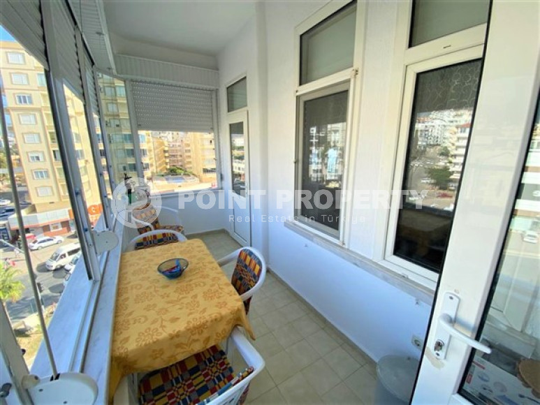 Four-room apartment, 140 m², with separate kitchen, overlooking the sea in the center of Tosmur, Alanya-id-1945-photo-16