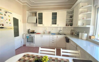 Four-room apartment, 140 m², with separate kitchen, overlooking the sea in the center of Tosmur, Alanya-id-1945-photo-17